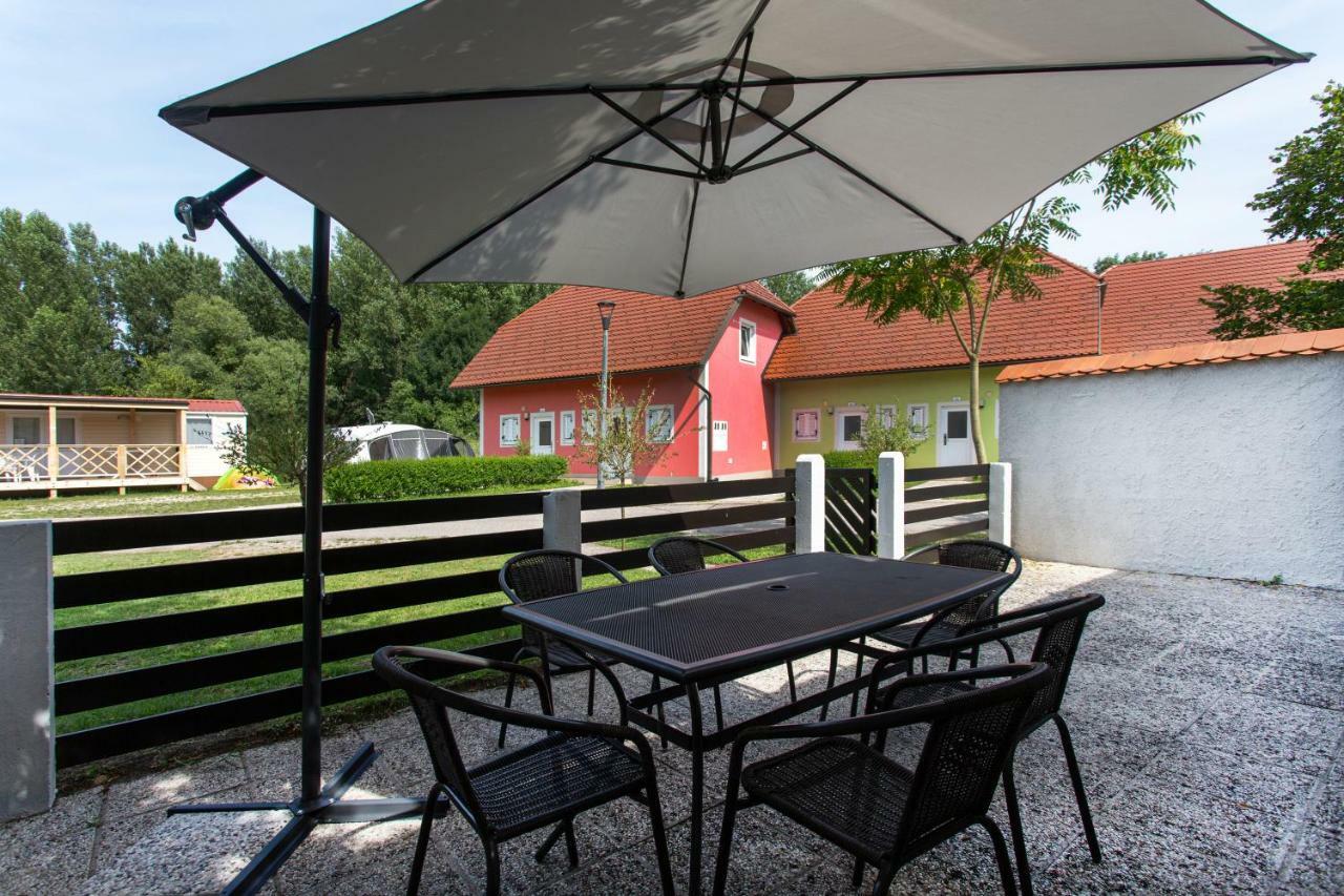 Holiday House In Terme Catez Brezice Bagian luar foto